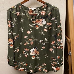 Fun2Fun women’s large dark green top, great used condition, worn 2-3x